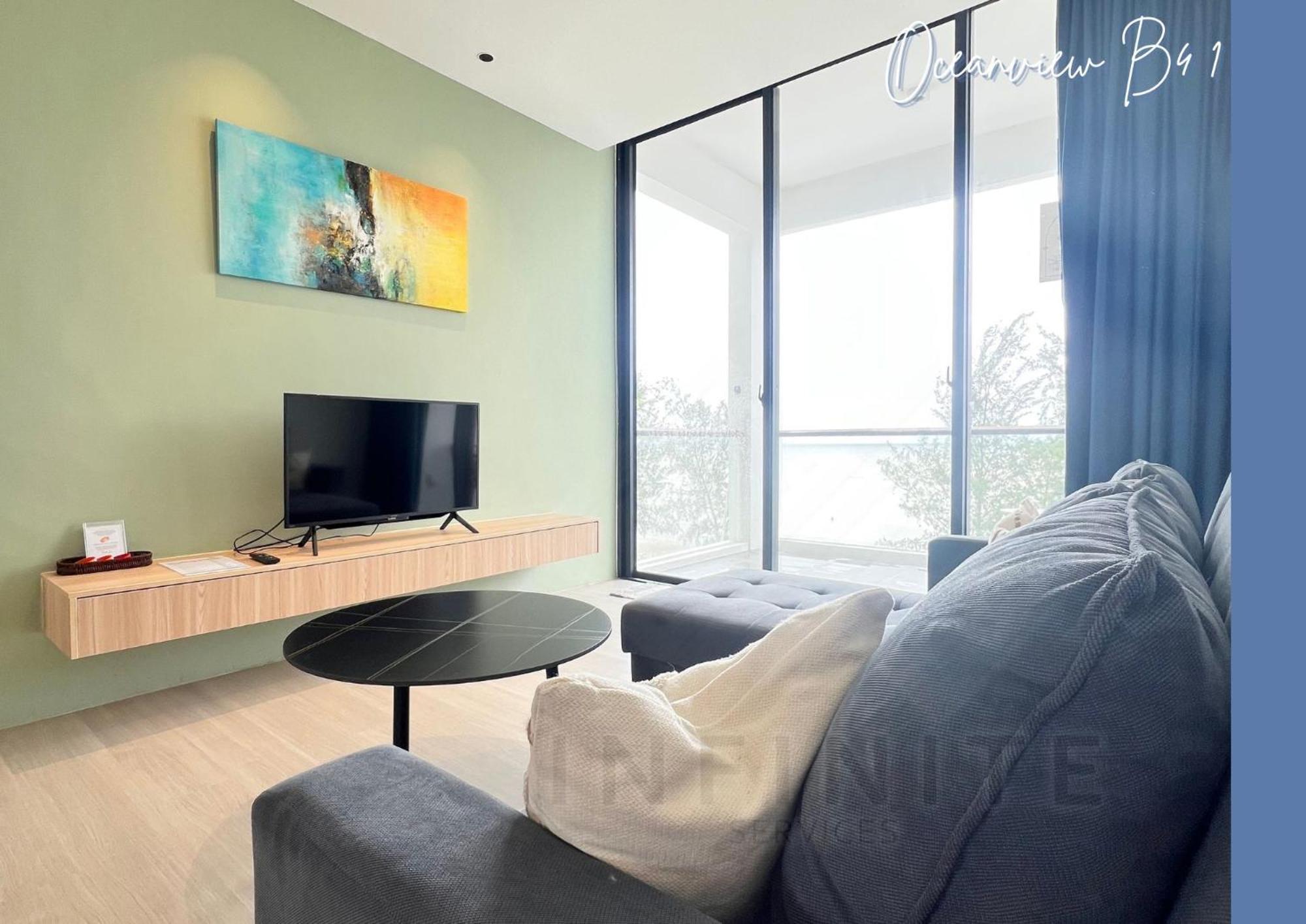 Roxy 2br Or